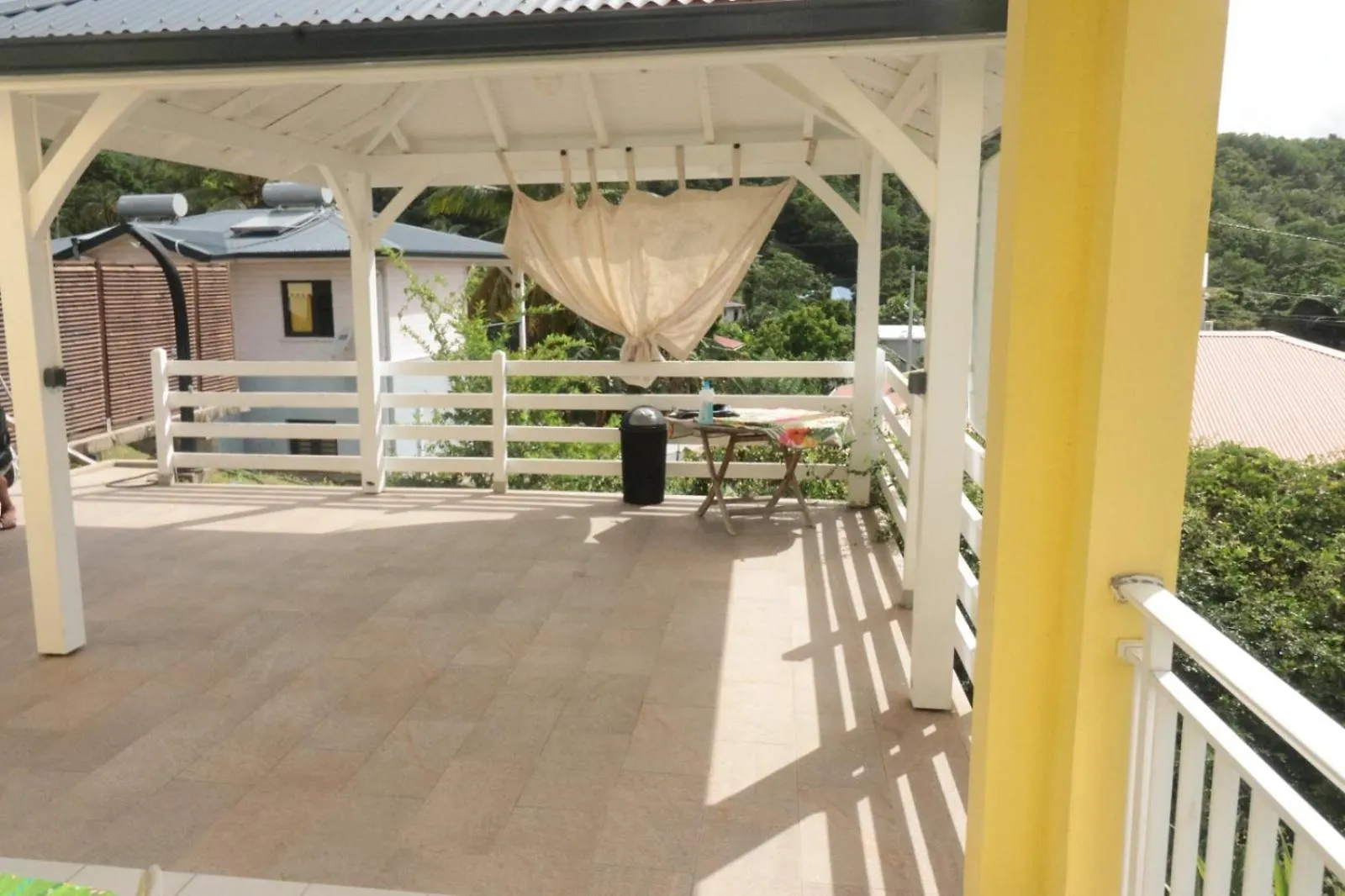 Bas De Villa Splendide Riviere-Salee 公寓